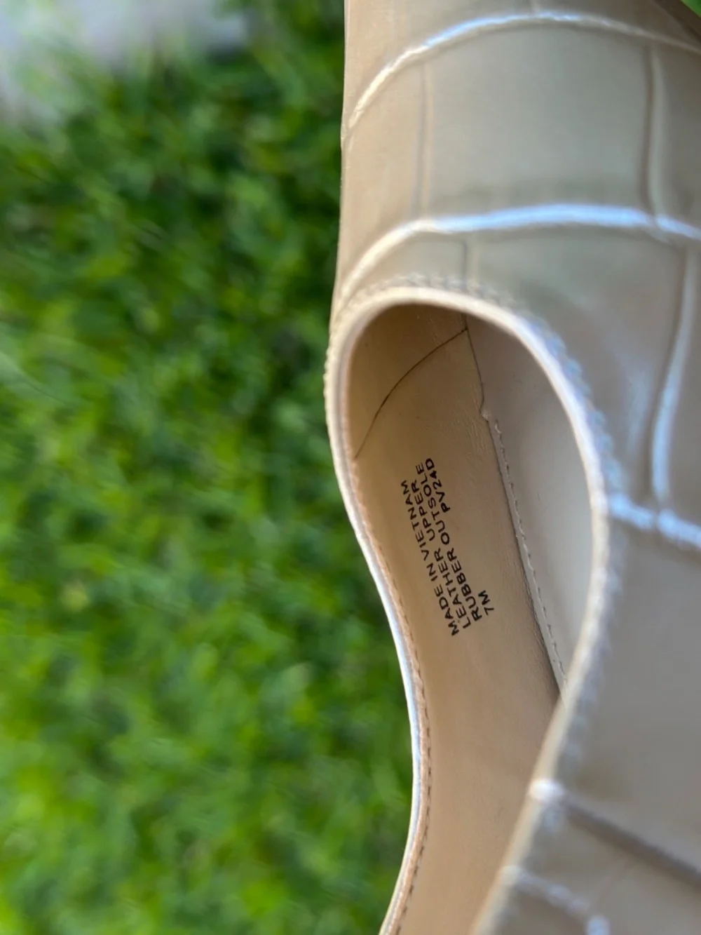 Women Shoes MK